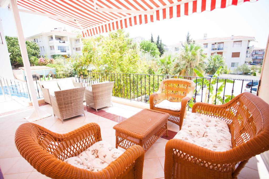 Yalcinkaya Apart Hotel Çeşme Εξωτερικό φωτογραφία