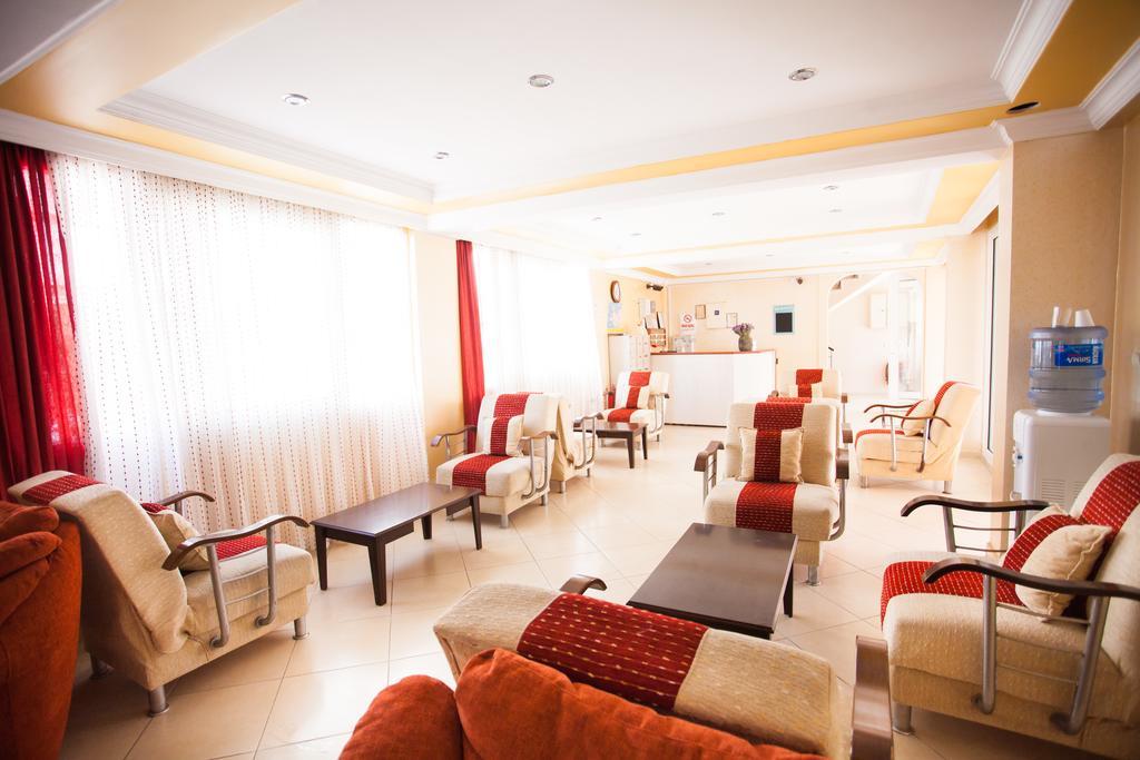 Yalcinkaya Apart Hotel Çeşme Εξωτερικό φωτογραφία