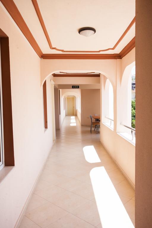 Yalcinkaya Apart Hotel Çeşme Εξωτερικό φωτογραφία